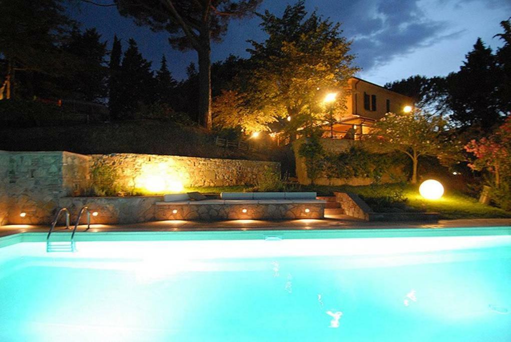 Stunning Country House Overlooking Tuscany Hills Lorenzana Exterior foto